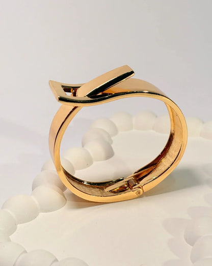 Cross Lock Bracelet